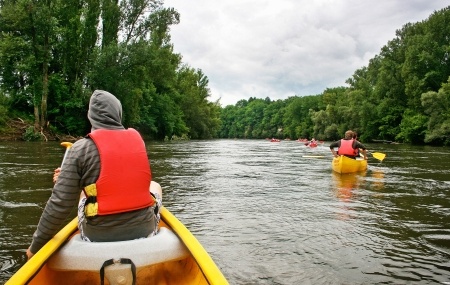 Canoeing on the Shenandoah River with Shenandoah River Adventures, Shenandoah VA